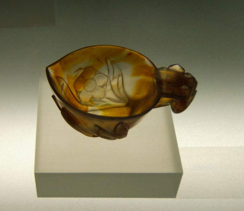 Small agate cup.